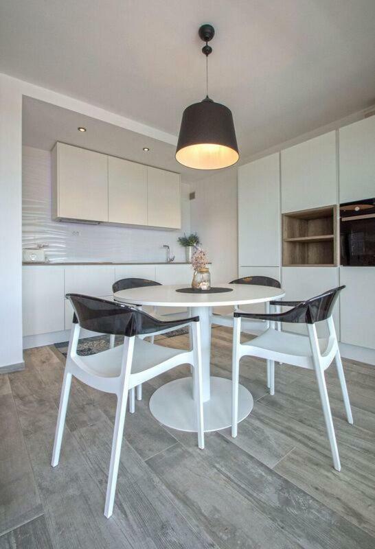 Salt & Sand Villa คอร์นิช ภายนอก รูปภาพ